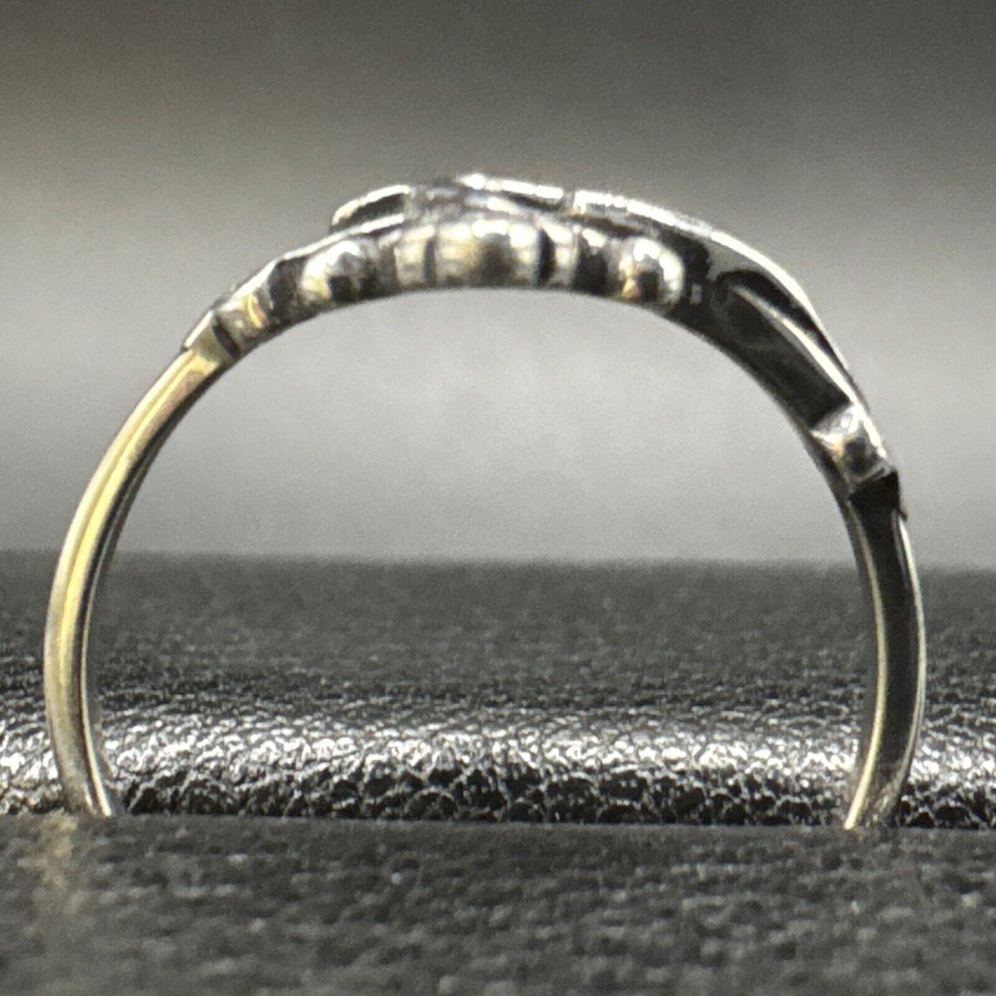 New Condition Sterling Silver Crucifix Ring 925 Size 6.75