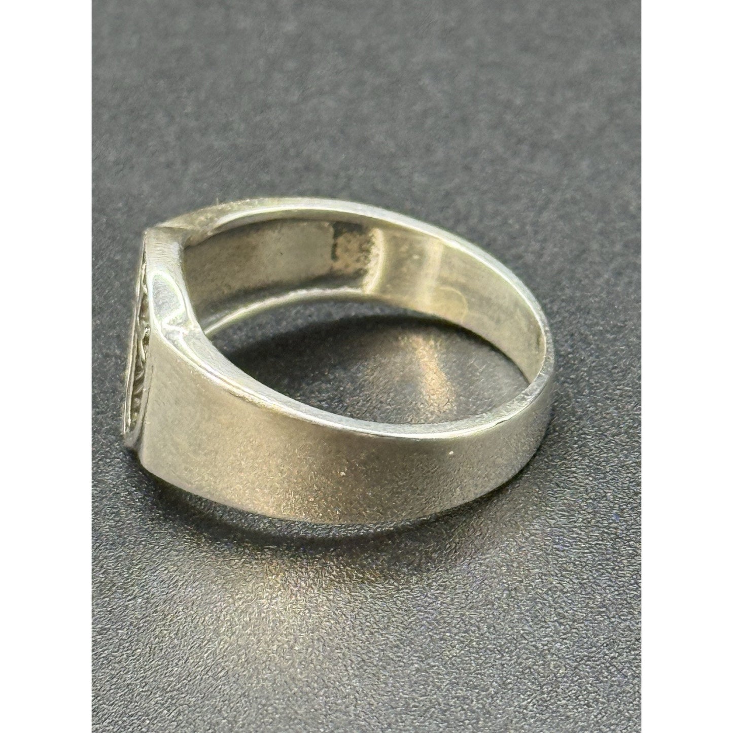 Excellent Used Condition Sterling Silver Medieval Ring Size 9.50 925 N26