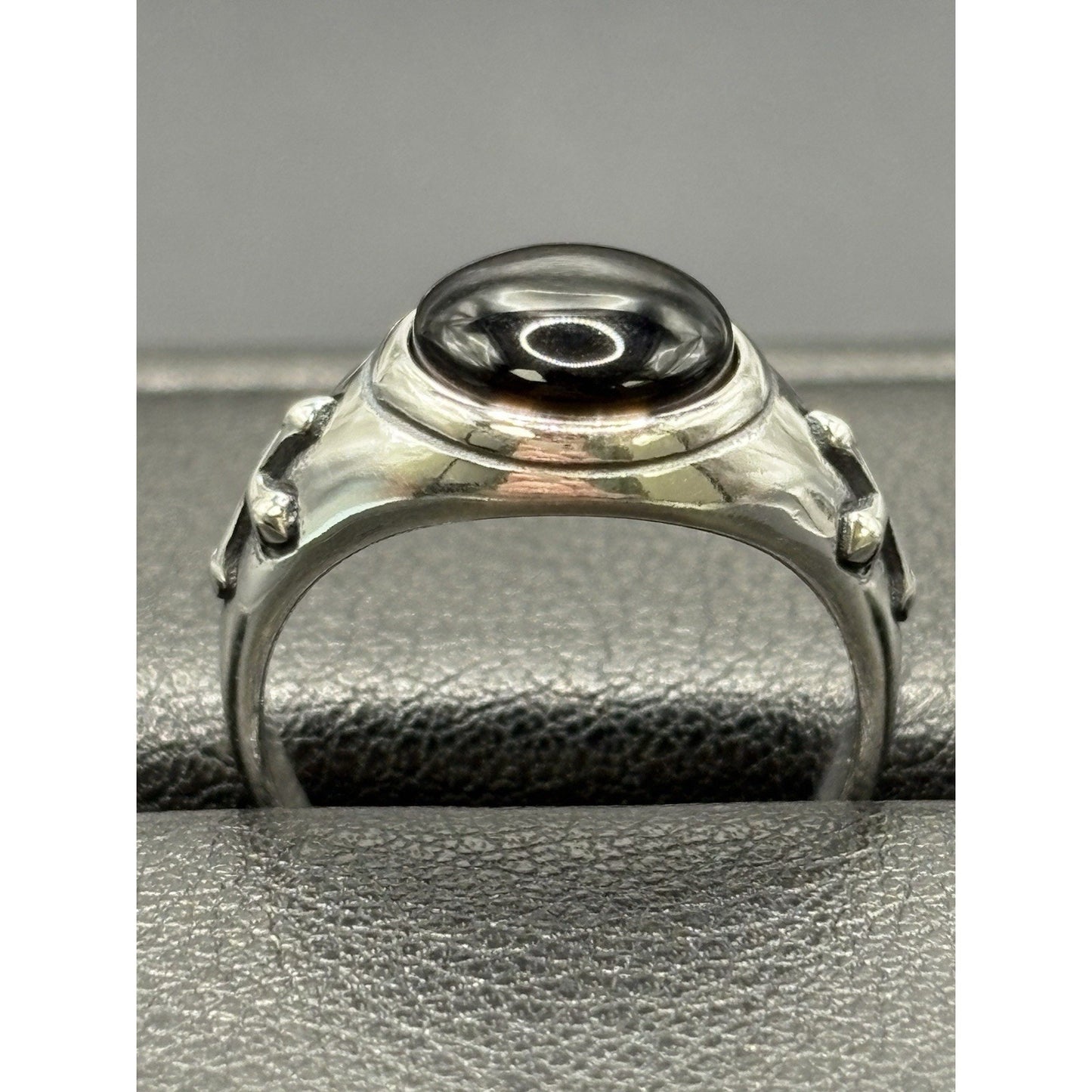 New Condition Sterling Silver Onyx Cross Ring Size 7