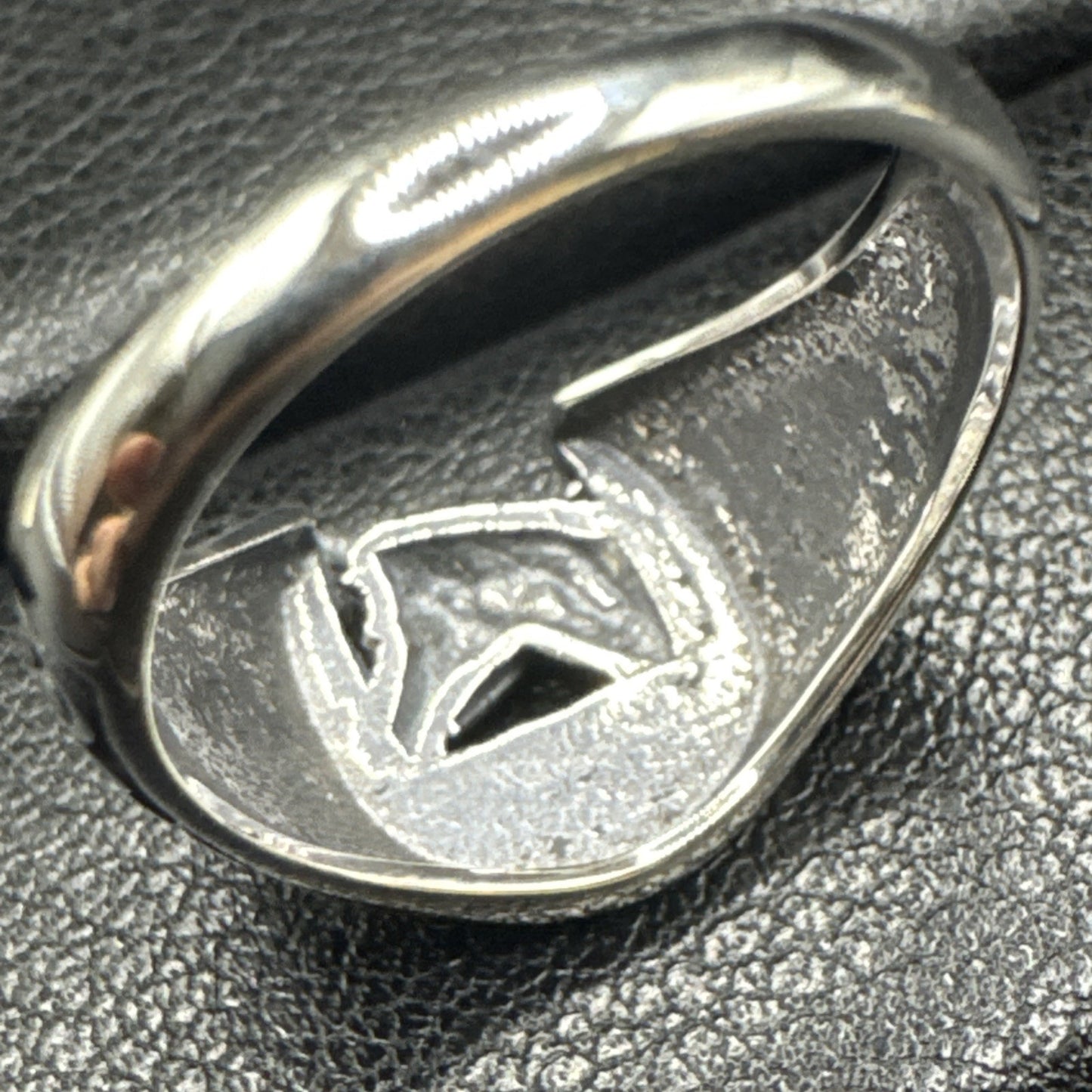 New Condition Sterling Silver Horseshoe Ring 925 Size 7