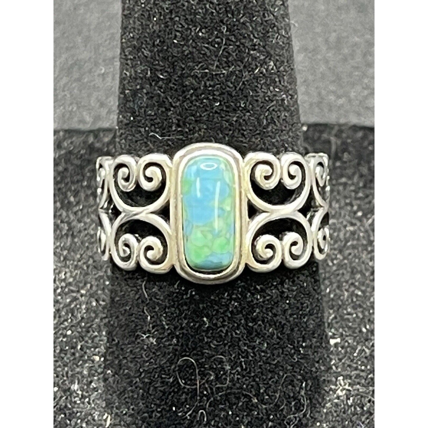 New Condition Sterling Silver Turquoise Ring Size 7.00 Scrolls