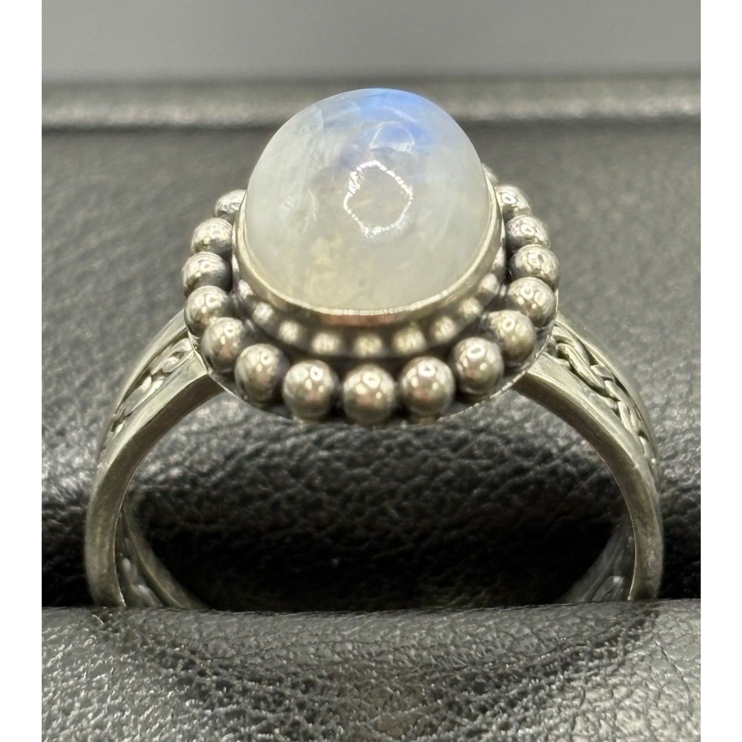 New Condition Sterling Silver Moonstone Ring Braid Size 7