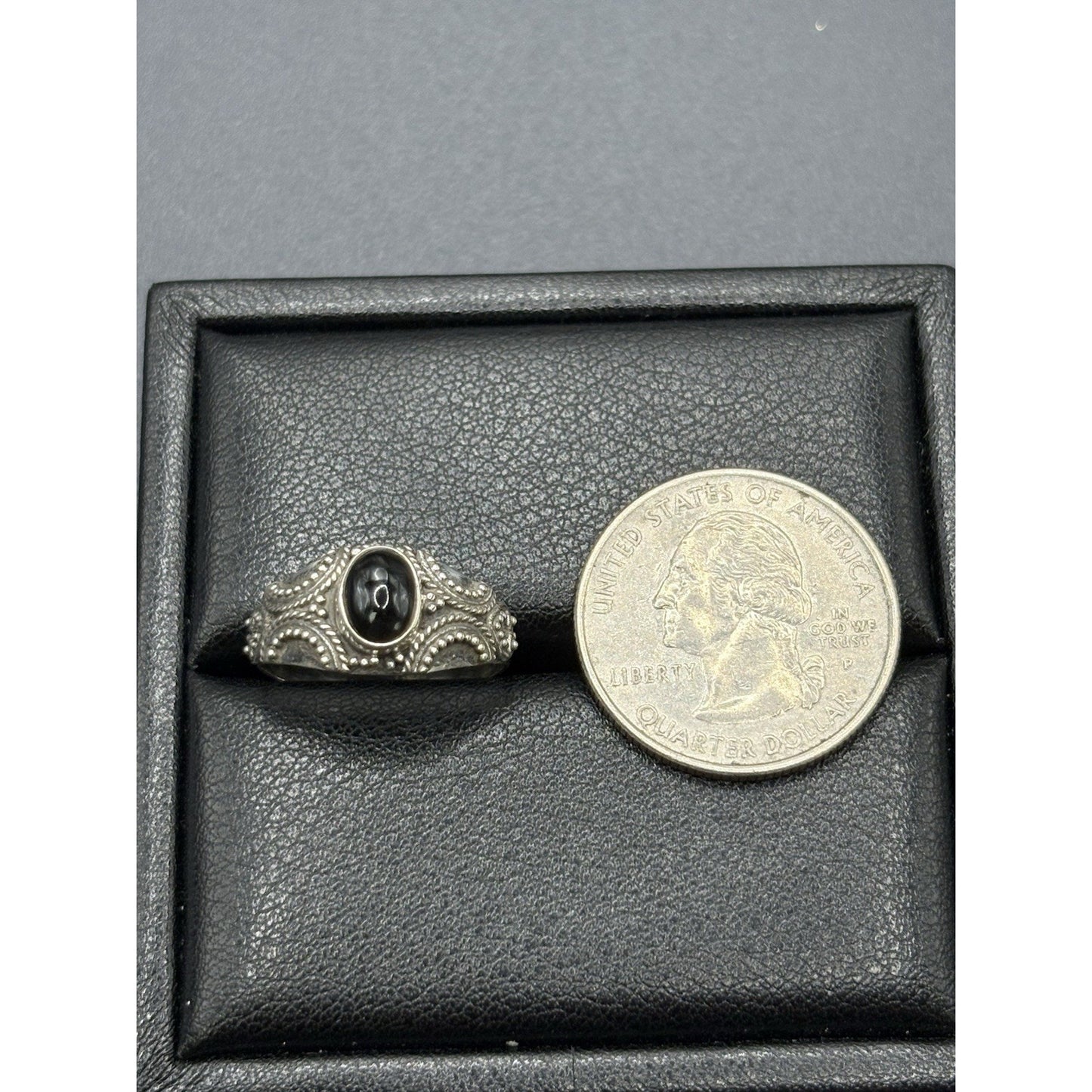 New Condition Sterling Silver Onyx Bali Style Ring Size 7