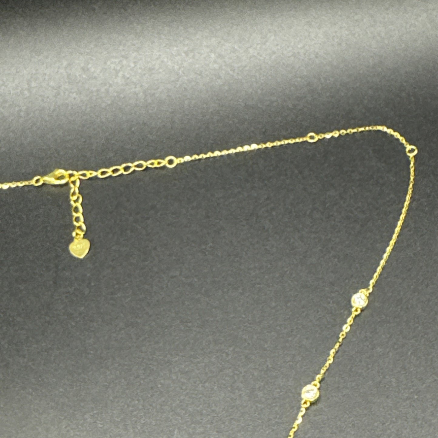 New Condition Gold Sterling Silver 18” Moissanite Station Lariat Necklace