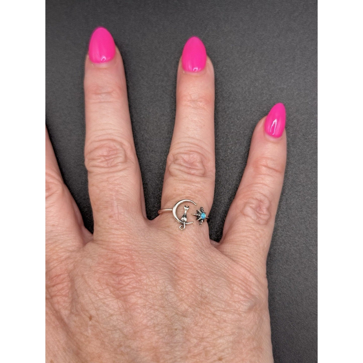 New Condition Sterling Silver Moon Cat Lab Opal Ring Size 7.00 Adjustable