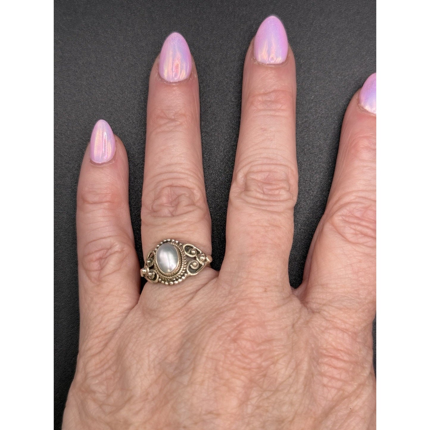 EUC Sterling Silver Genuine Pearl Cabachon Bezel Ring Size 6.00 925 Q21