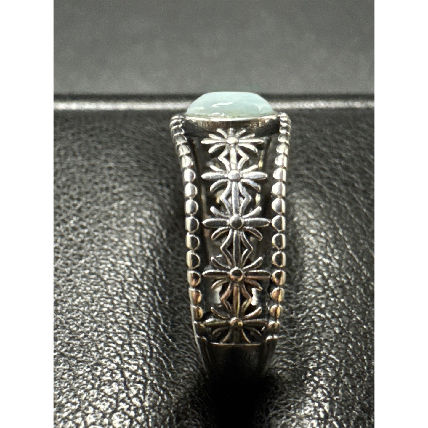 New Condition Sterling Silver Laramar Flowers Ring 925 Size 7