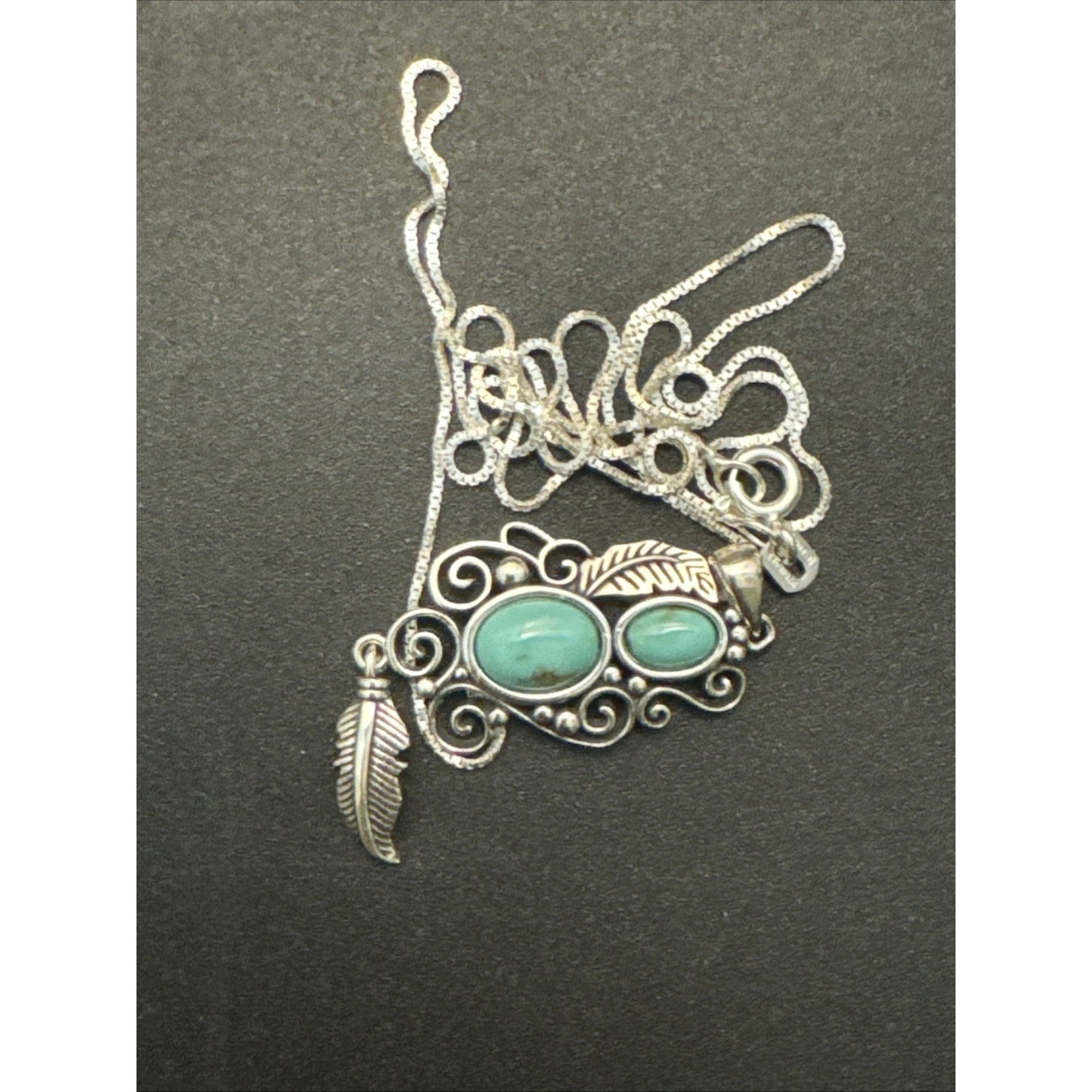 18” New Condition Sterling Silver Genuine Turquoise Feather Pendant Necklace