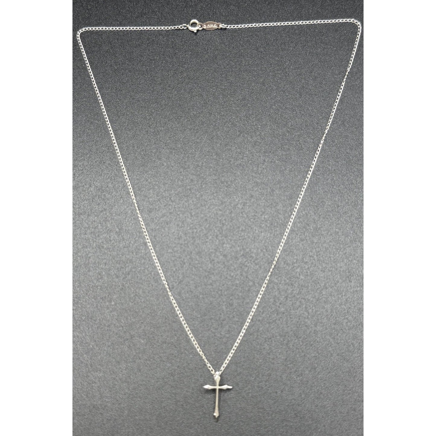 16” Vintage Sterling Silver Dainty Cross Pendant Necklace 925 P11