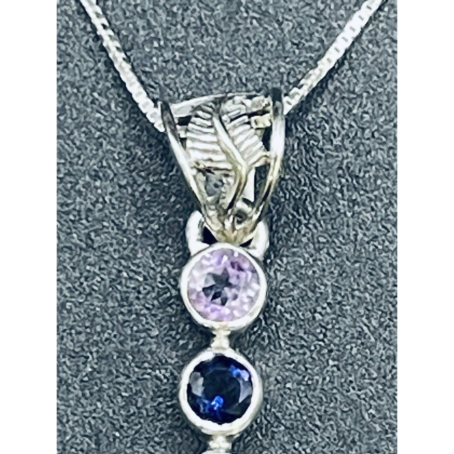 New Condition 18” Sterling Silver Multi Gemstone Graduated Pendant Necklace