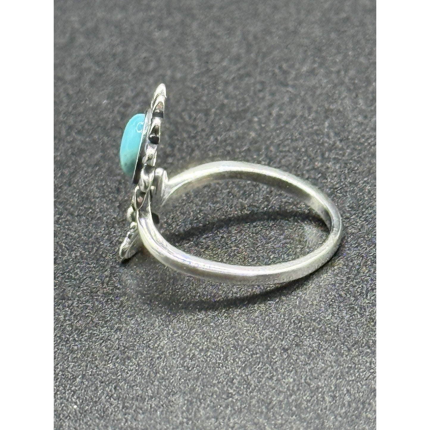 New Condition Sterling Silver Turquoise Flower Bee Ring Size 7.00 Adjustable