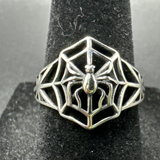 New Condition Sterling Silver Spider Web Ring 925 Size 7