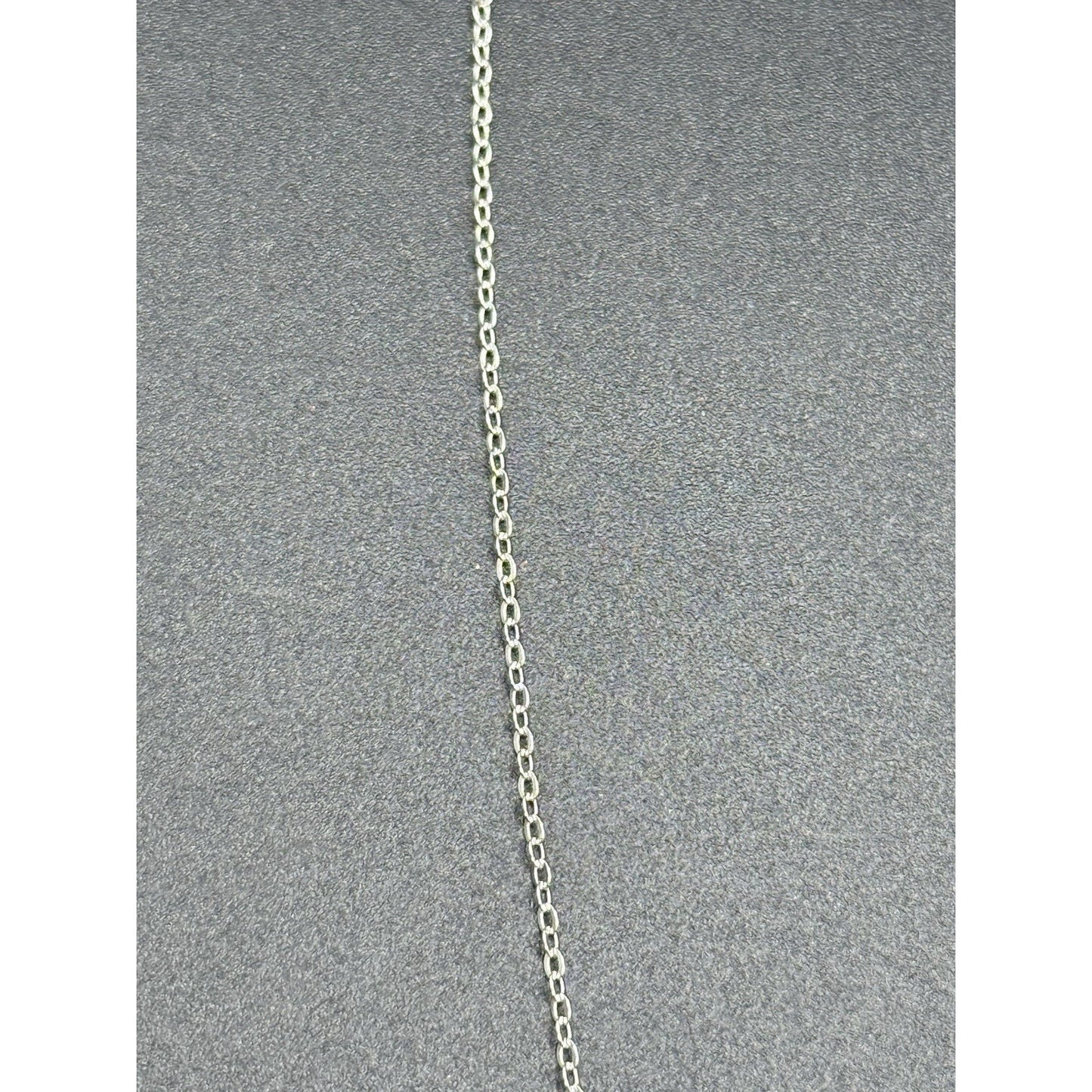 New Condition 18” Sterling Silver Moissanite Clover Pendant Necklace GRA