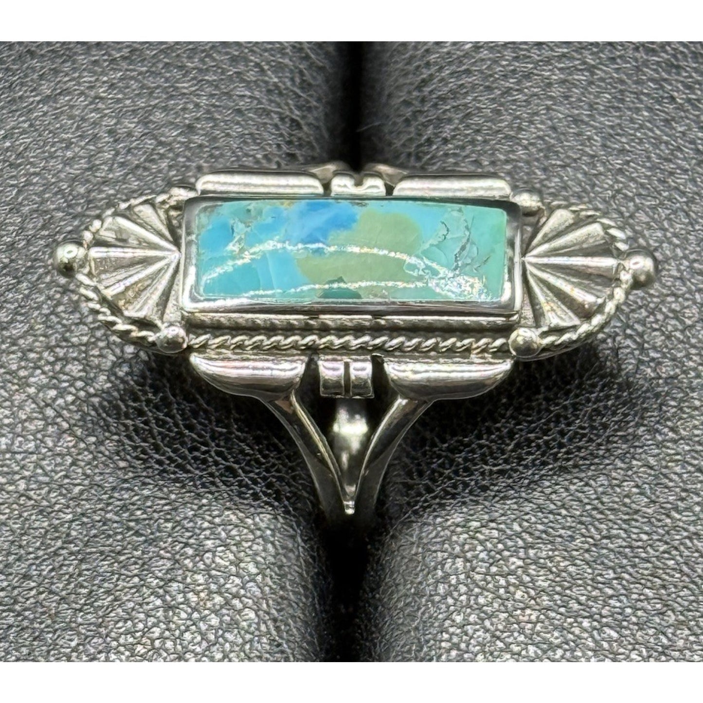 New Condition Sterling Silver Art Deco Turquoise Ring Size 9.50 925