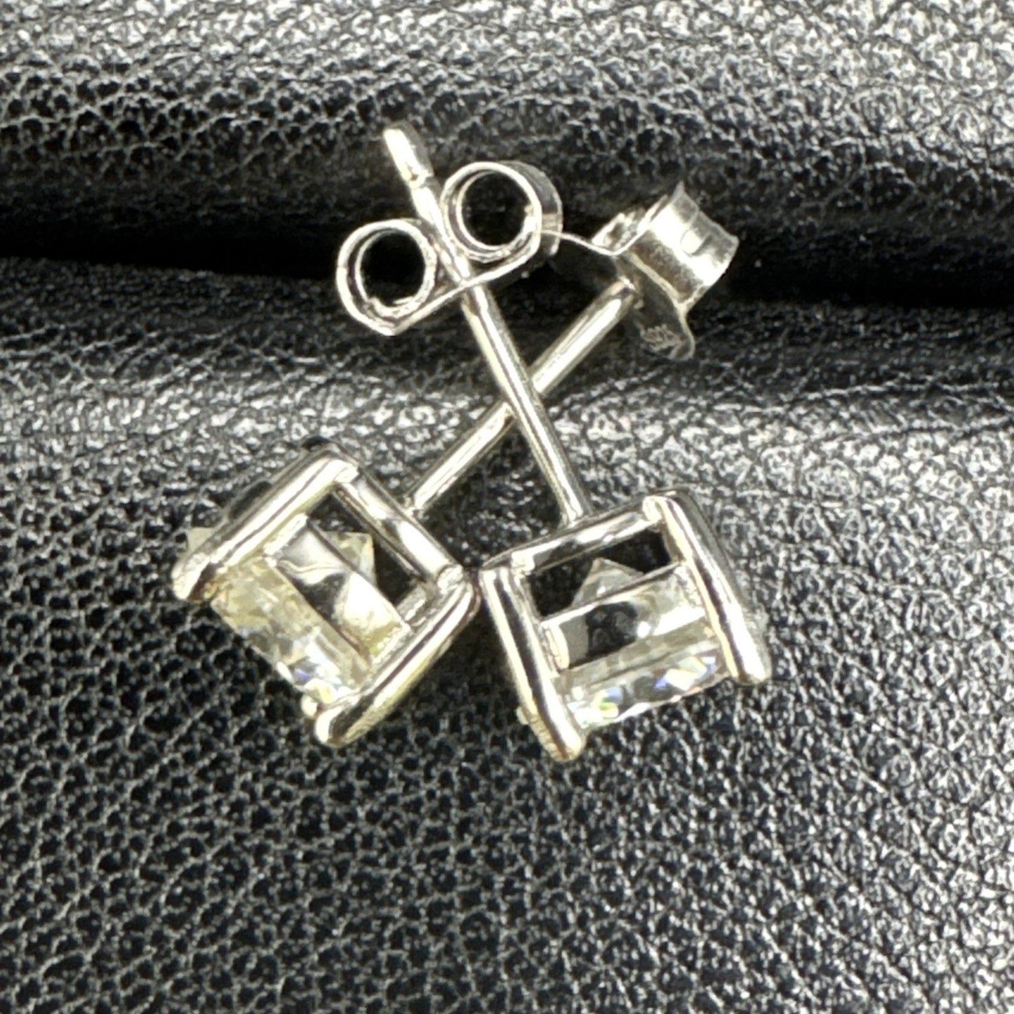 New Condition Sterling Silver 2 Carat Total Moissanite Stud Earrings GRA 925