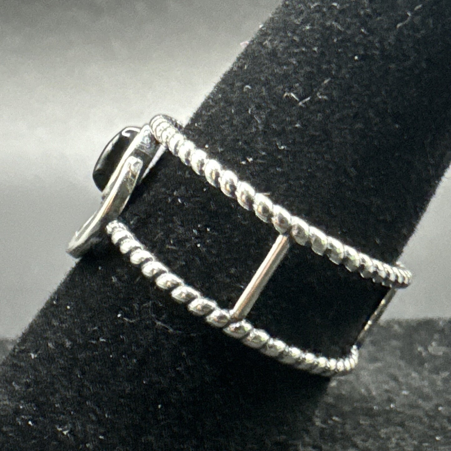New Condition Onyx Sterling Silver Crescent Moon Ring 925 Size 7