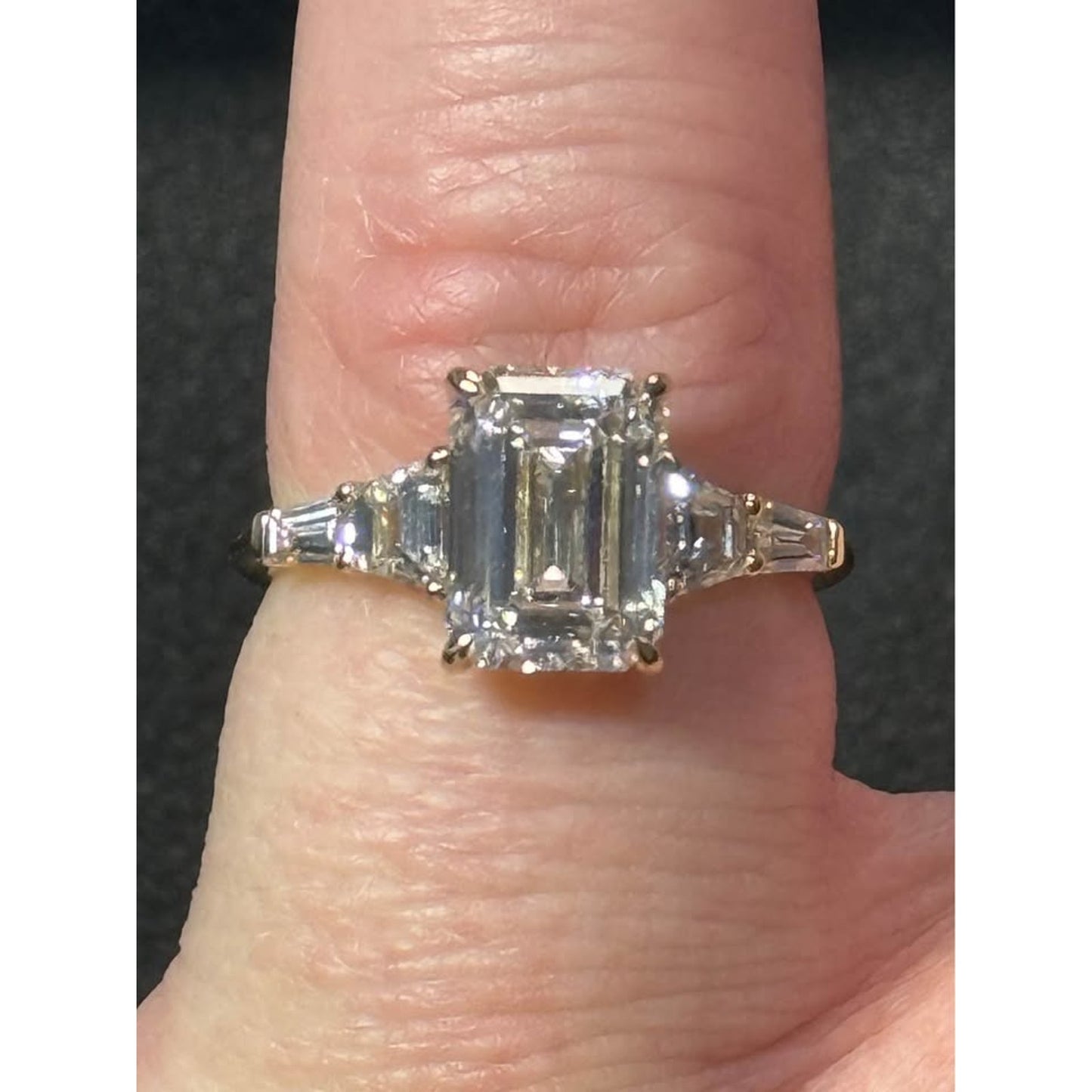 Brand New 14k Yellow Gold 3.05 Emerald Cut Lab Grown Diamond Ring E Color VVS2 Clarity IGI