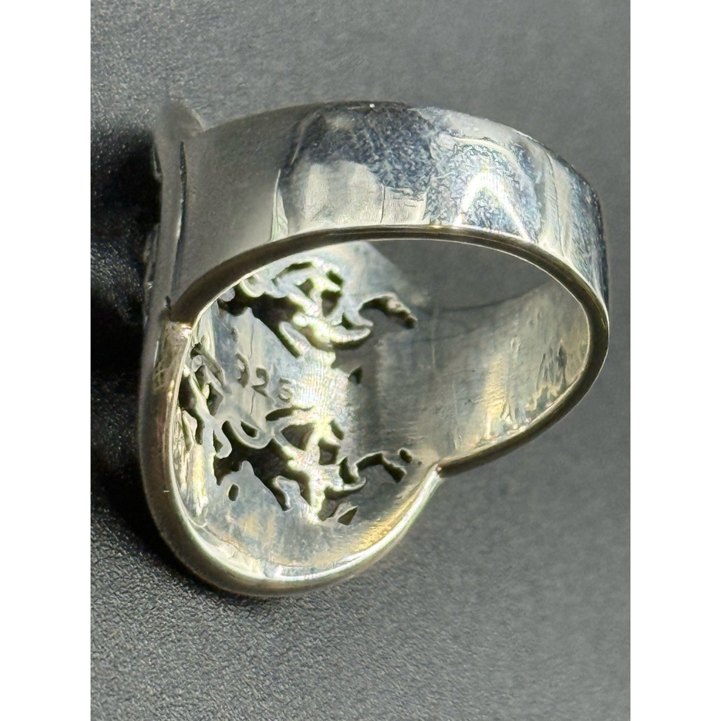 New Condition Sterling Silver Horses Galloping Signet Ring Size 7.00
