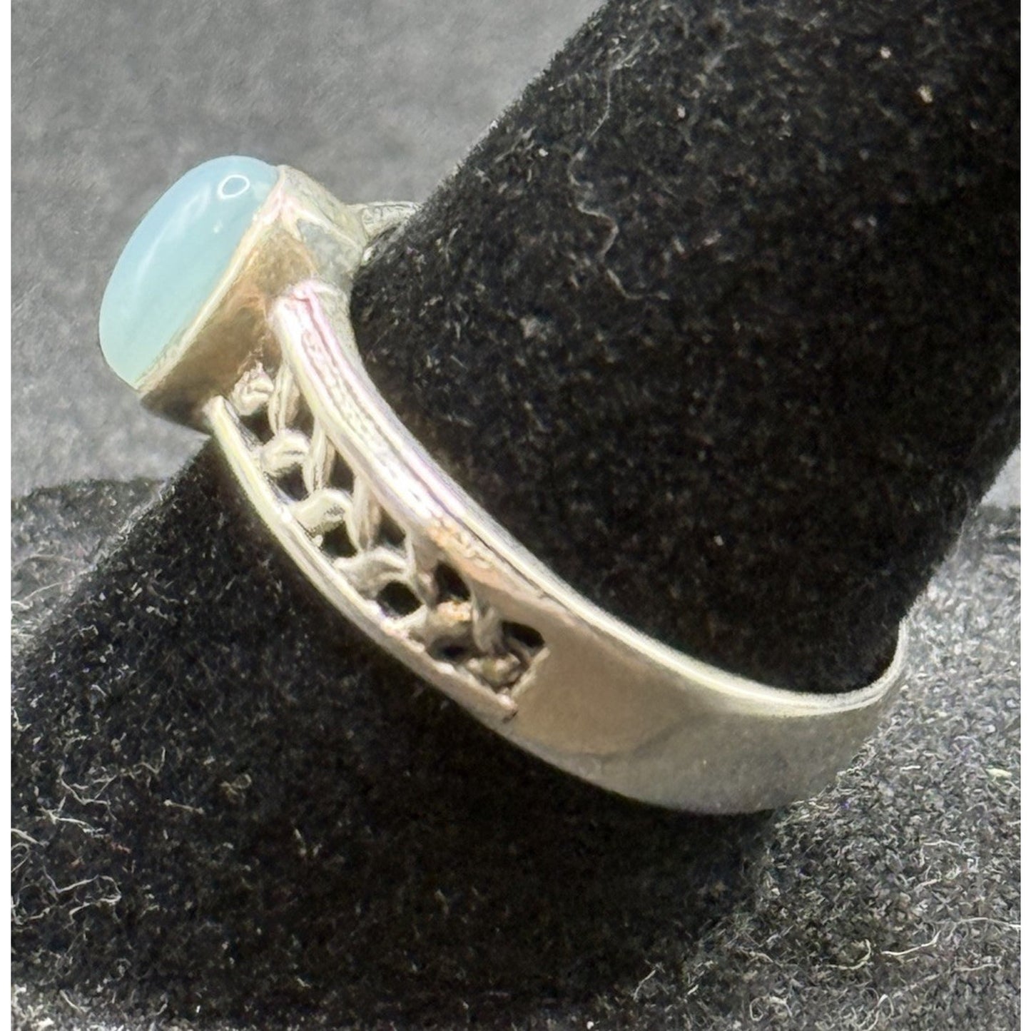 Excellent Used Condition Sterling Silver Milky Aquamarine Ring Size 7.00 P19