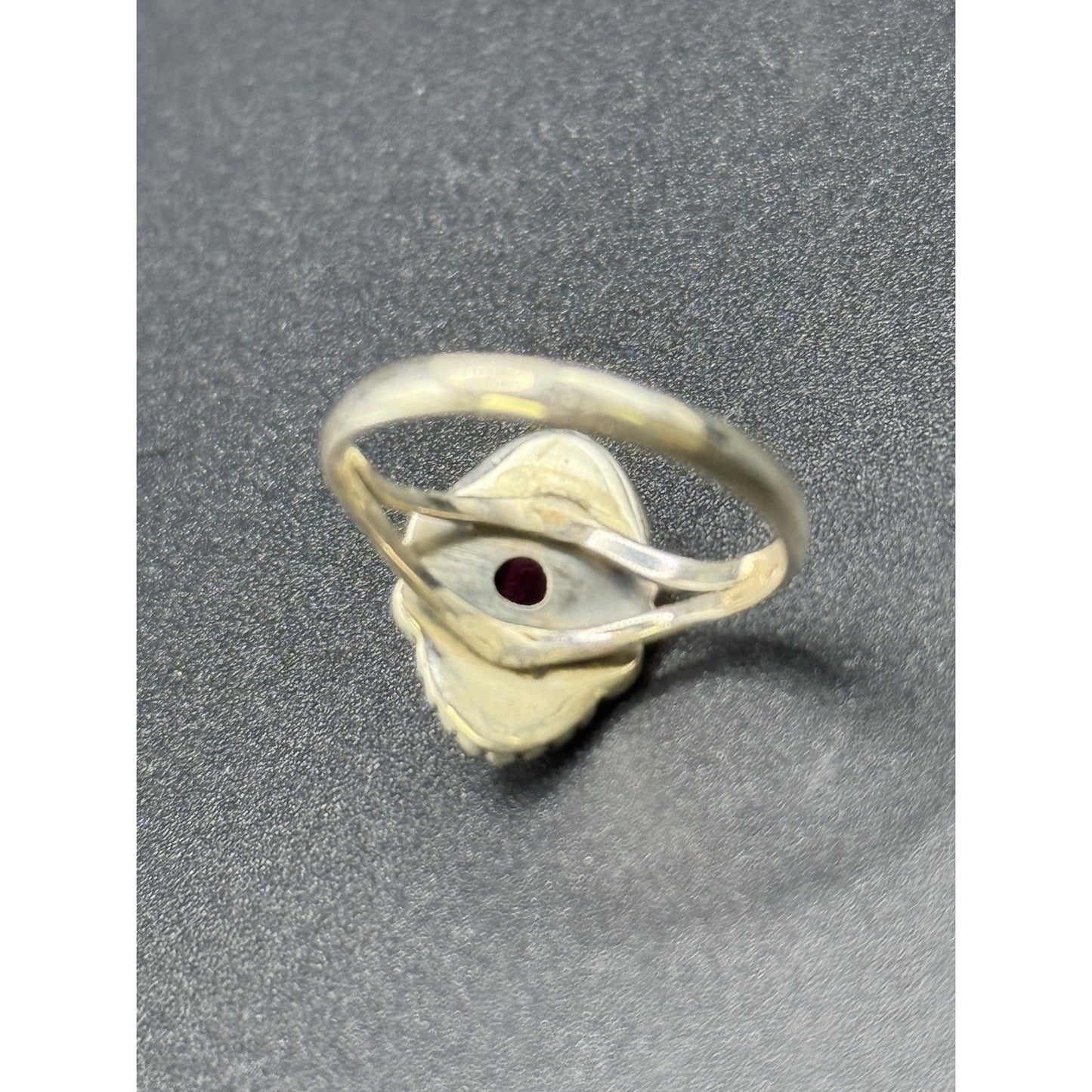 EUC Sterling Silver Genuine Garnet Seed Bezel Ring Size 7.00 925 Q21