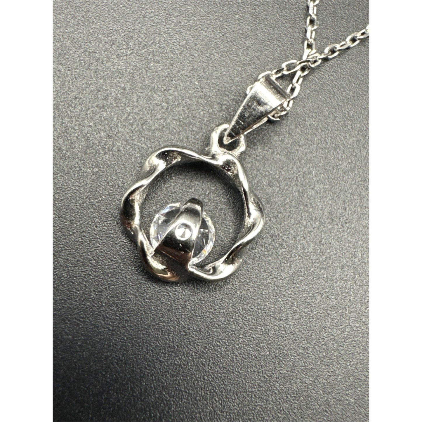 18” New Condition Sterling Silver CZ Solitaire Necklace Dainty