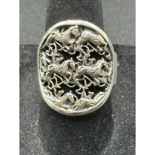 New Condition Sterling Silver Horses Galloping Signet Ring Size 7.00