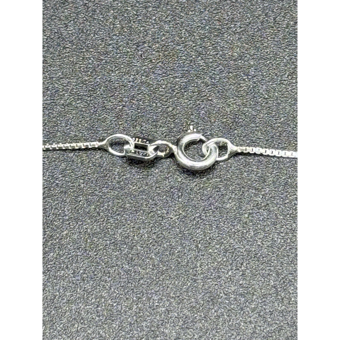 New Condition 18” Sterling Silver Plumeria Pendant Necklace 925
