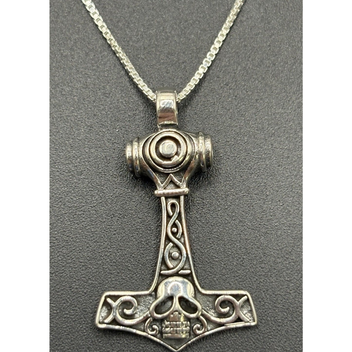 New Condition 20" Sterling Silver Anchor & Skull Pendant Necklace