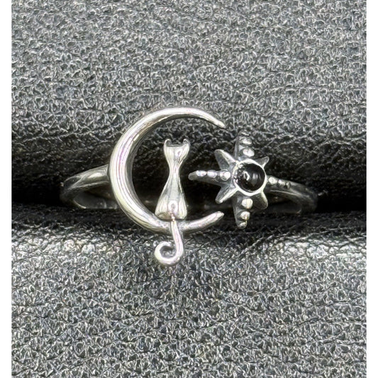 New Condition Sterling Silver Cat Onyx Moon Star Ring Size 7.00 Adjustable