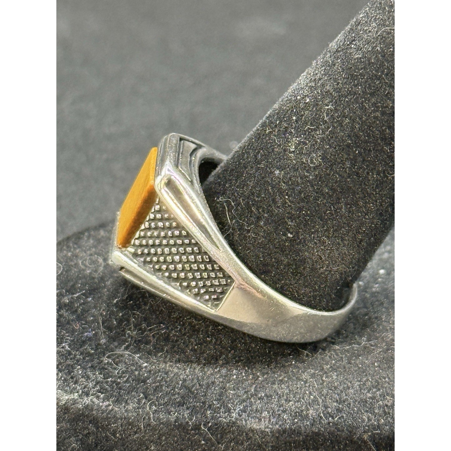 New Condition Sterling Silver Tigers Eye Gents Ring Size 10.00