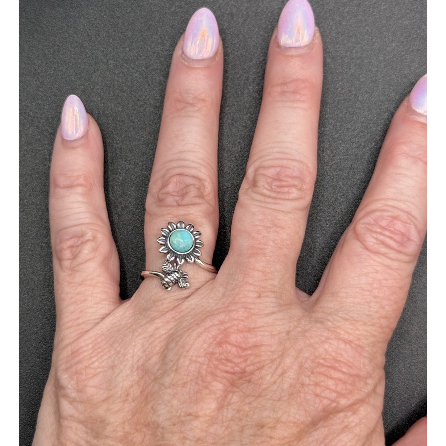 New Condition Sterling Silver Turquoise Flower Bee Ring Size 7.00 Adjustable