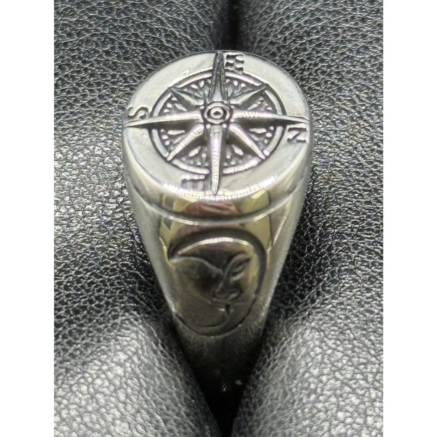 New Condition Sterling Silver Gents Compass Ring Size 9.50