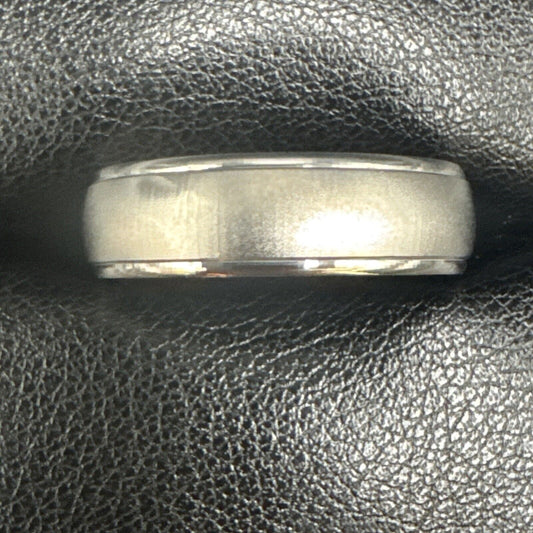 New Condition Sterling Silver 6mm Wedding Band Ring 925 Size 10