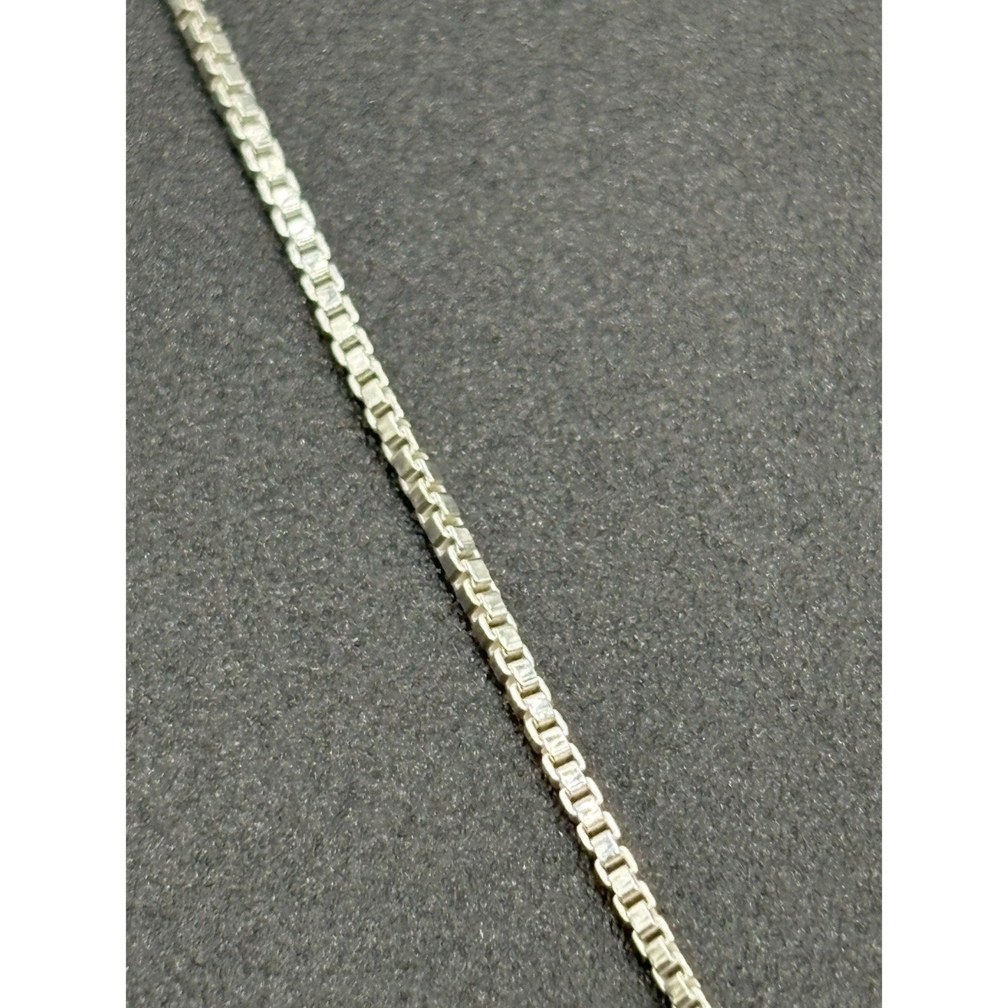 New Condition 20" Sterling Silver Anchor & Skull Pendant Necklace