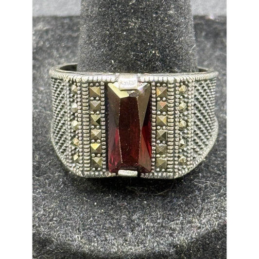 Gents Sterling Silver Red Cubic Zirconia Marcasite Ring Size 11.50 P3