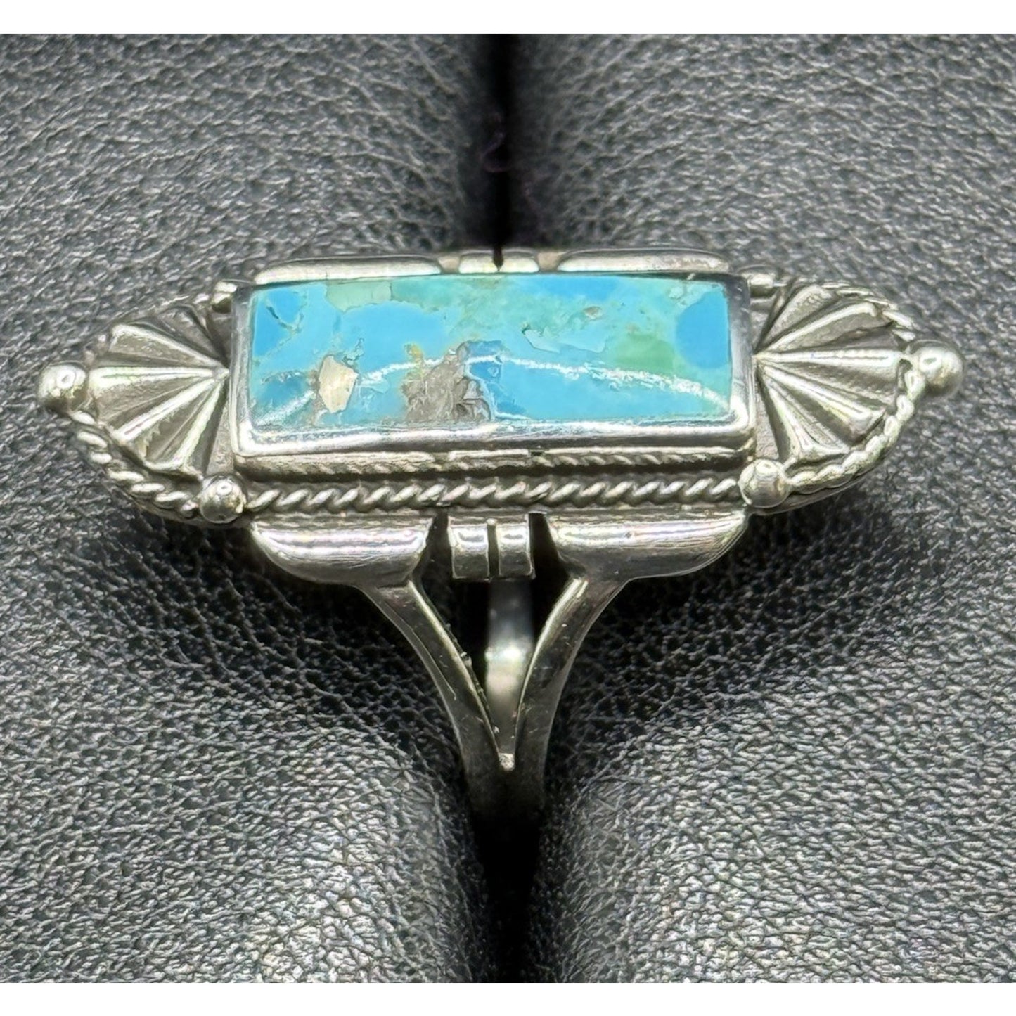 New Condition Sterling Silver Genuine Turquoise Ring Size 9.50
