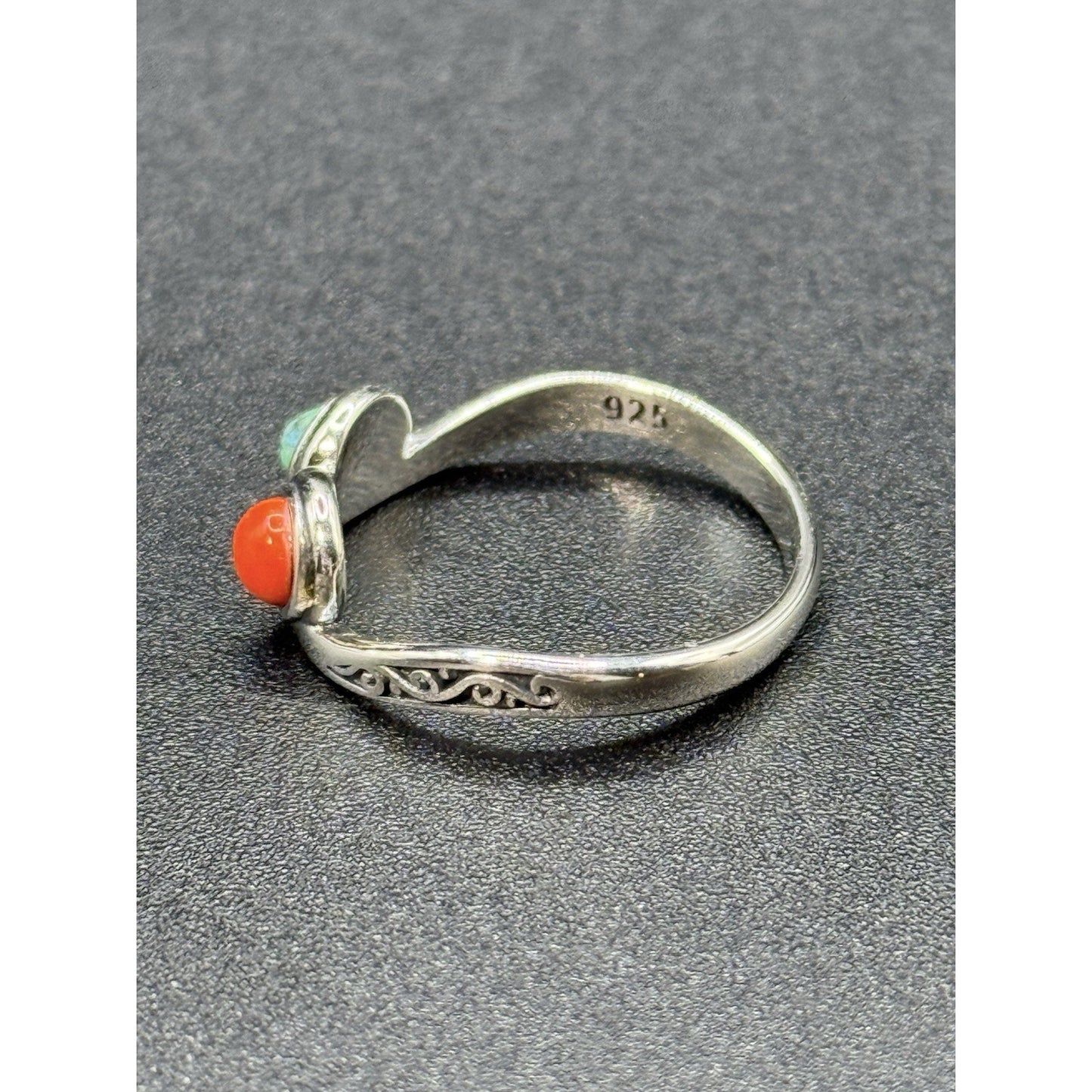 New Condition Sterling Silver Turquoise Coral Ring Size 7.00