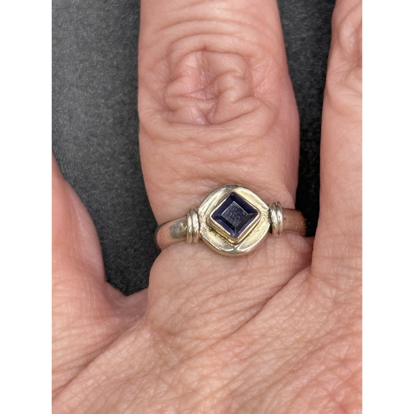 Vintage Sterling Silver Genuine Amethyst Ring Size 6.25 Q2