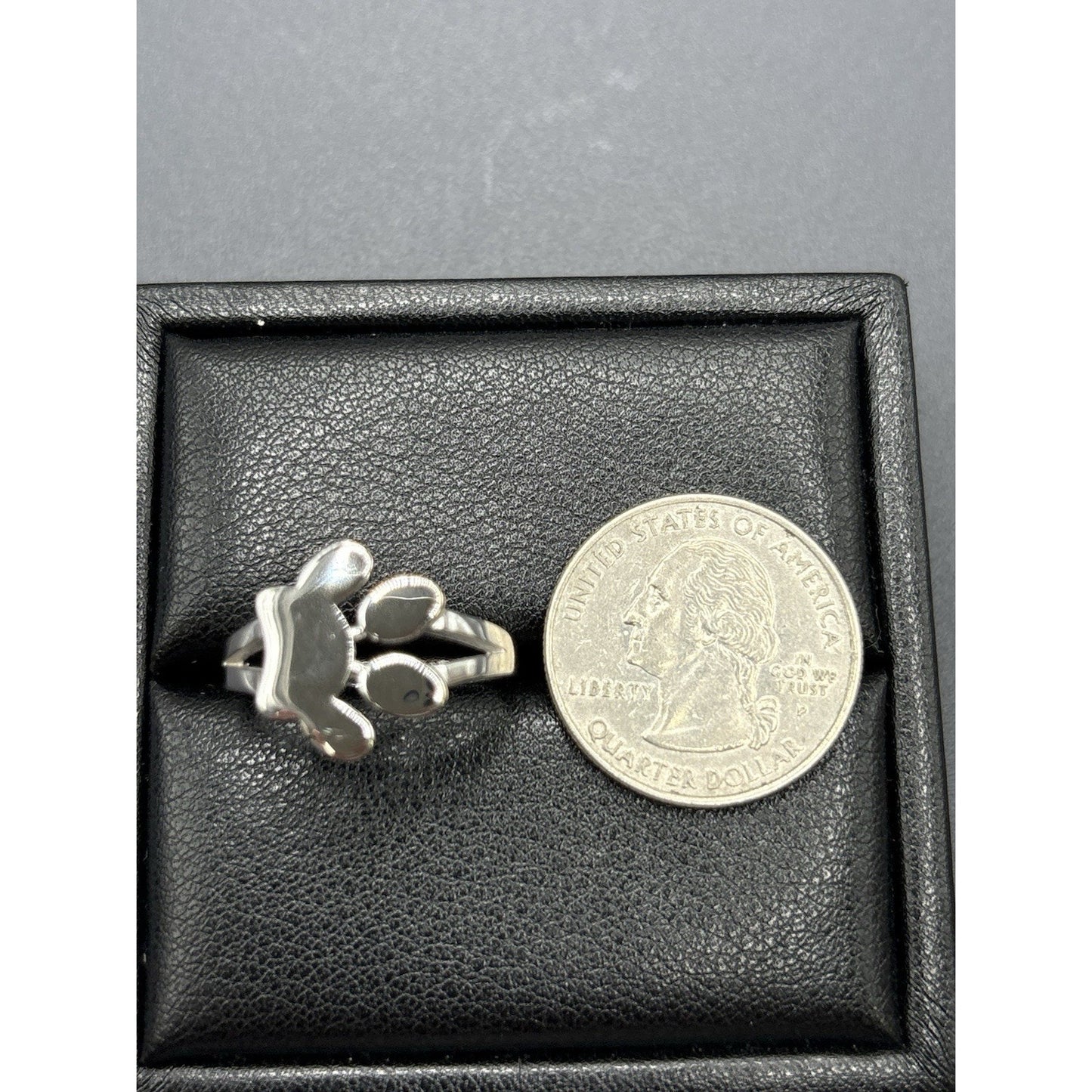 New Condition Sterling Silver Paw Print Ring Size 9 Adjustable