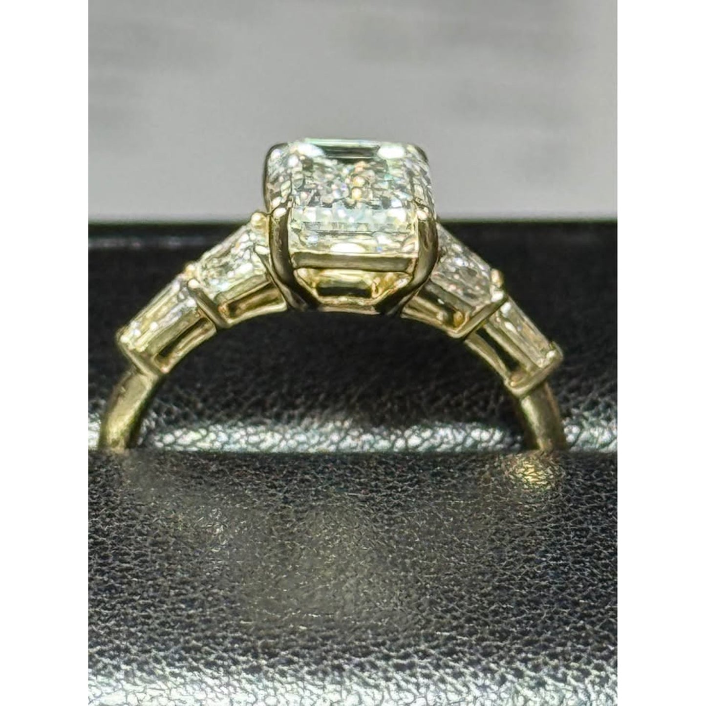 Brand New 14k Yellow Gold 3.05 Emerald Cut Lab Grown Diamond Ring E Color VVS2 Clarity IGI