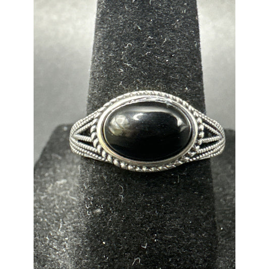 New Condition Sterling Silver Side Cabachon Onyx Ring 925 Size 7