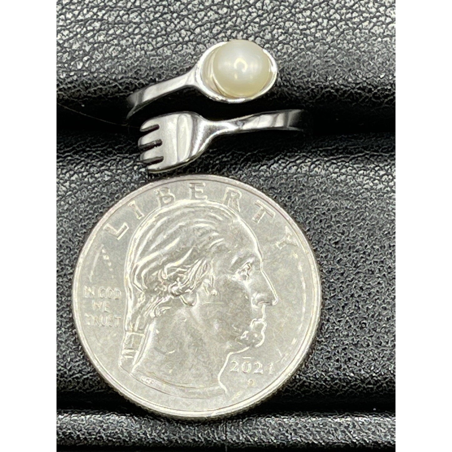 New Condition Sterling Silver Genuine Pearl Fork Spoon Ring Size 7.00