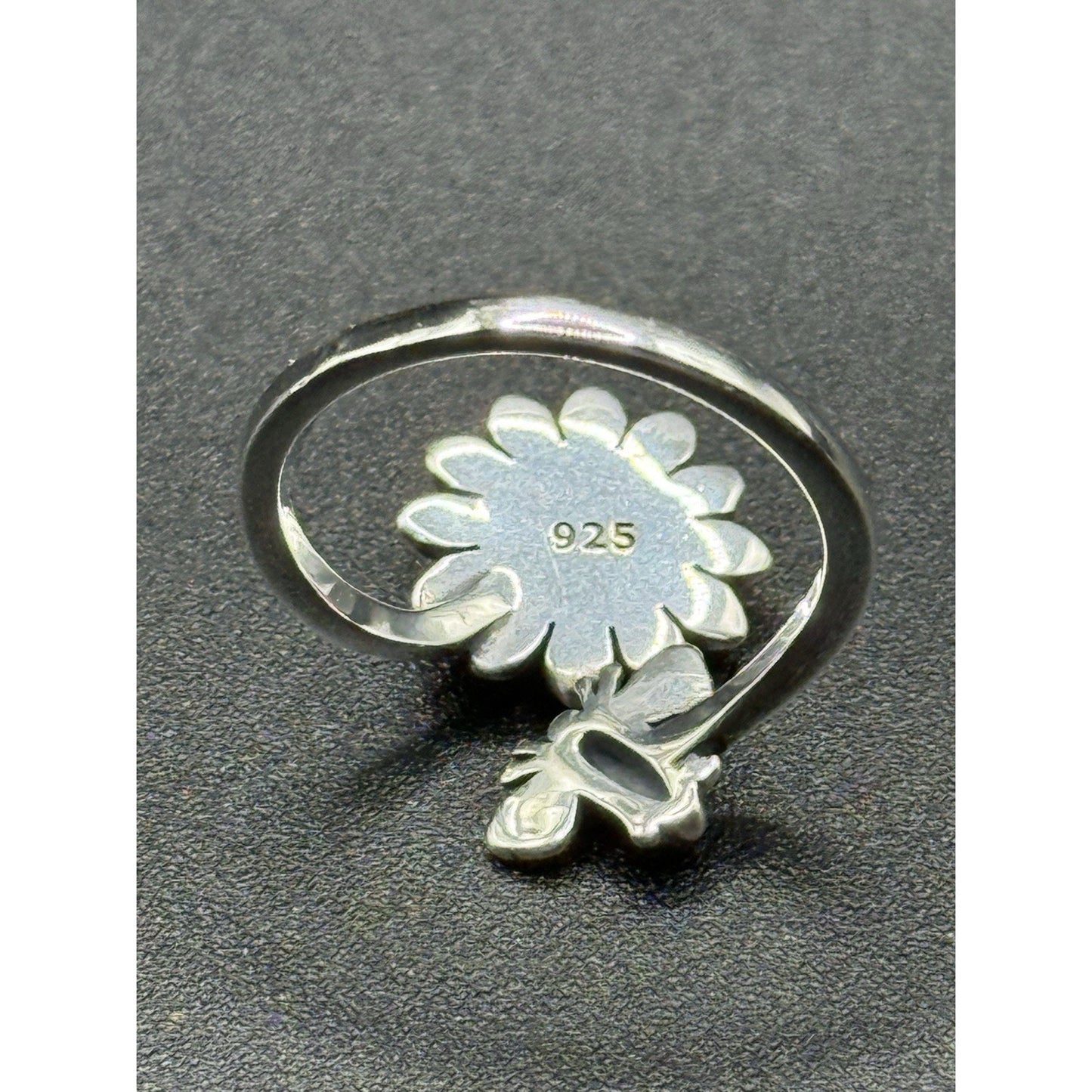 New Condition Sterling Silver Turquoise Flower Bee Ring Size 7.00 Adjustable