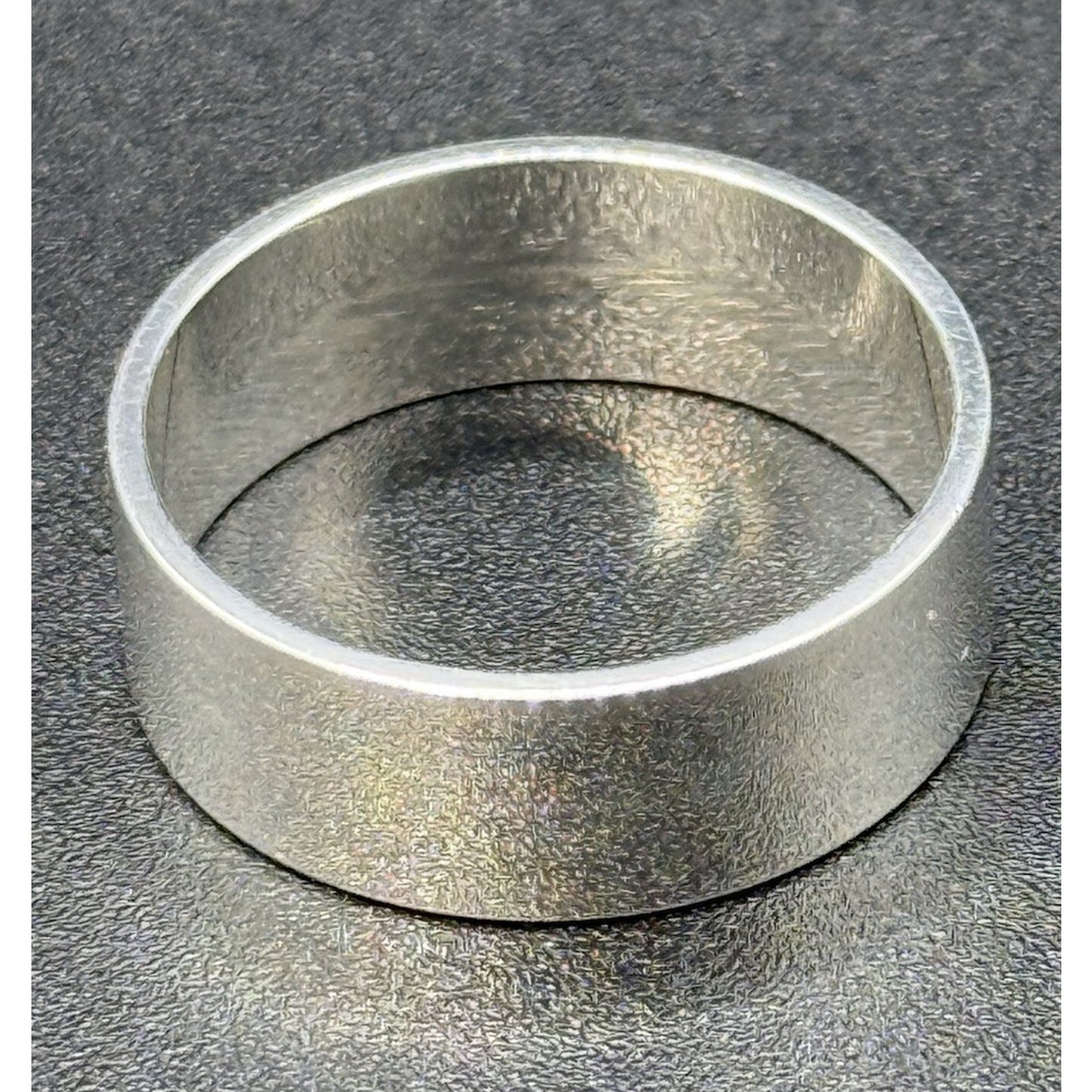 Excellent Used Condition Sterling Silver Cigar Band Ring Size 11.50 P5