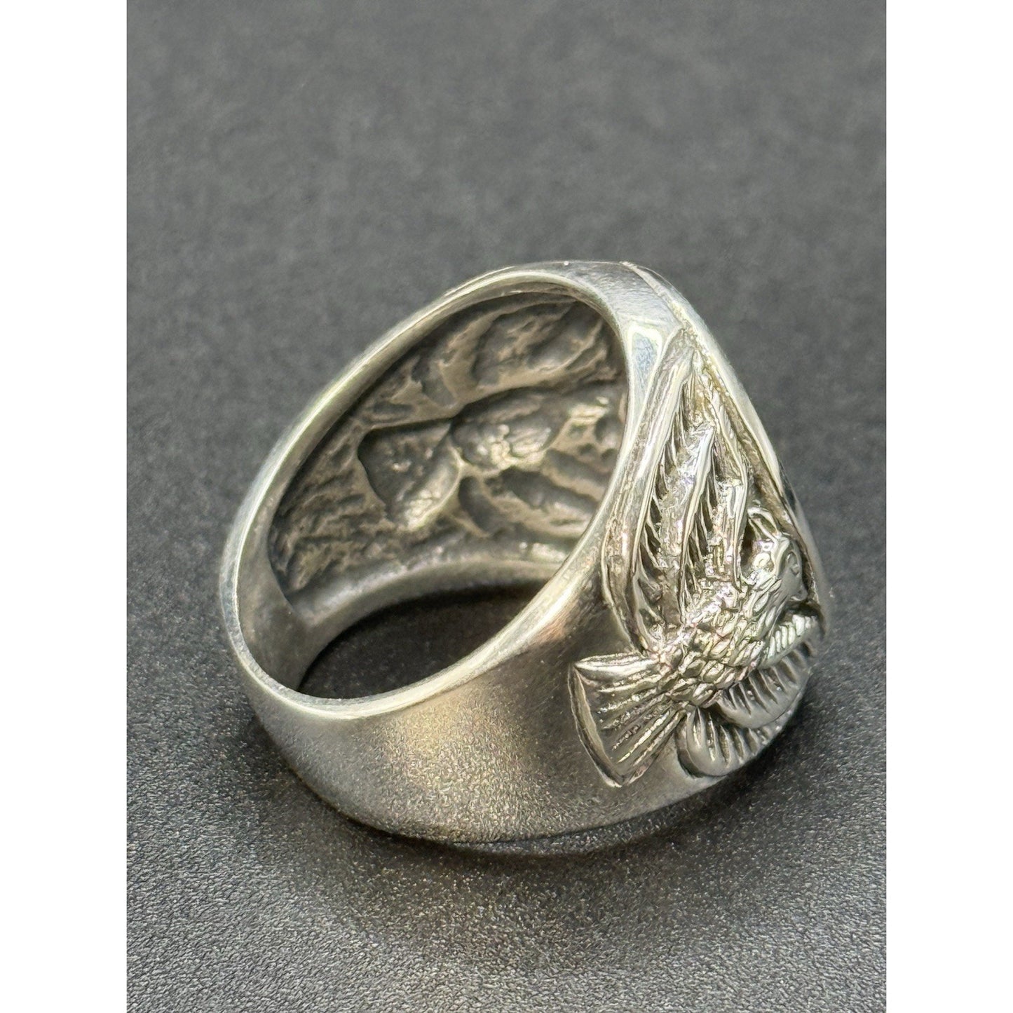 New Condition Sterling Silver Heavy Scorpion Eagle Gents Ring Size 10.00