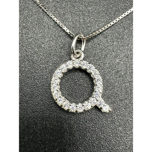 New Condition Sterling Silver Cubic Zirconia Letter “Q” Pendant Necklace 925