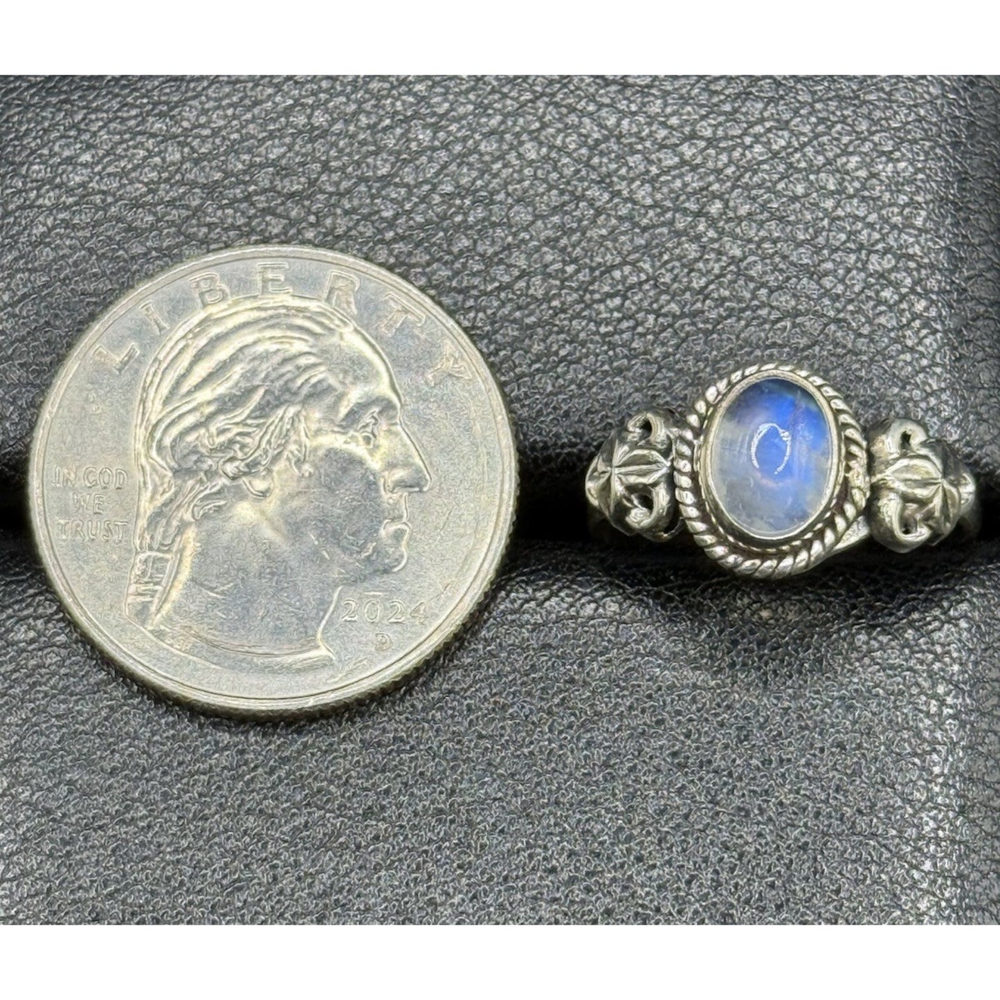 New Condition Sterling Silver Genuine Moonstone Ring Size 7.00 925