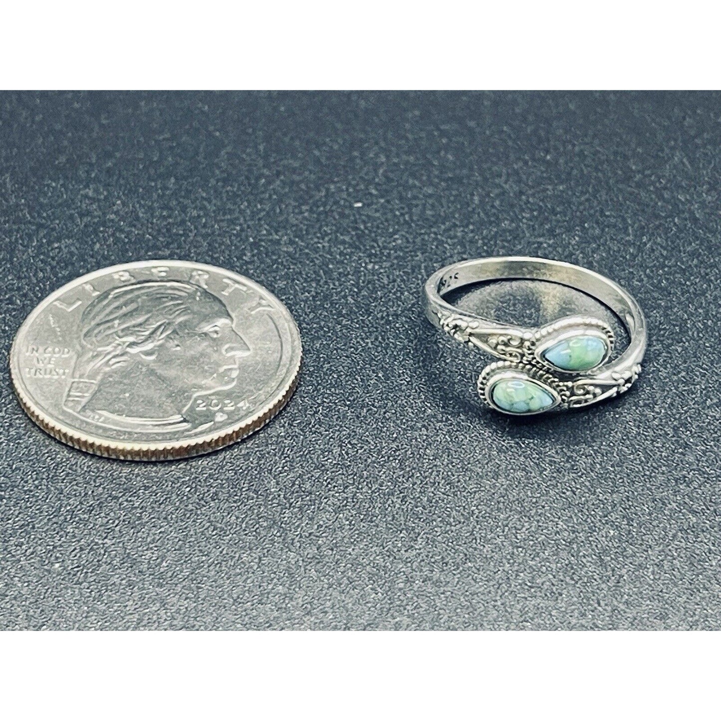New Condition Sterling Silver Turquoise Bypass Ring Size 7.00 I16