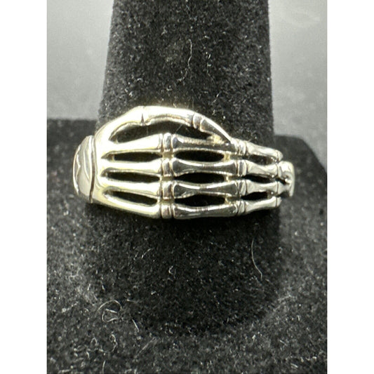 New Condition Sterling Silver Skeleton Hands Ring Size 7