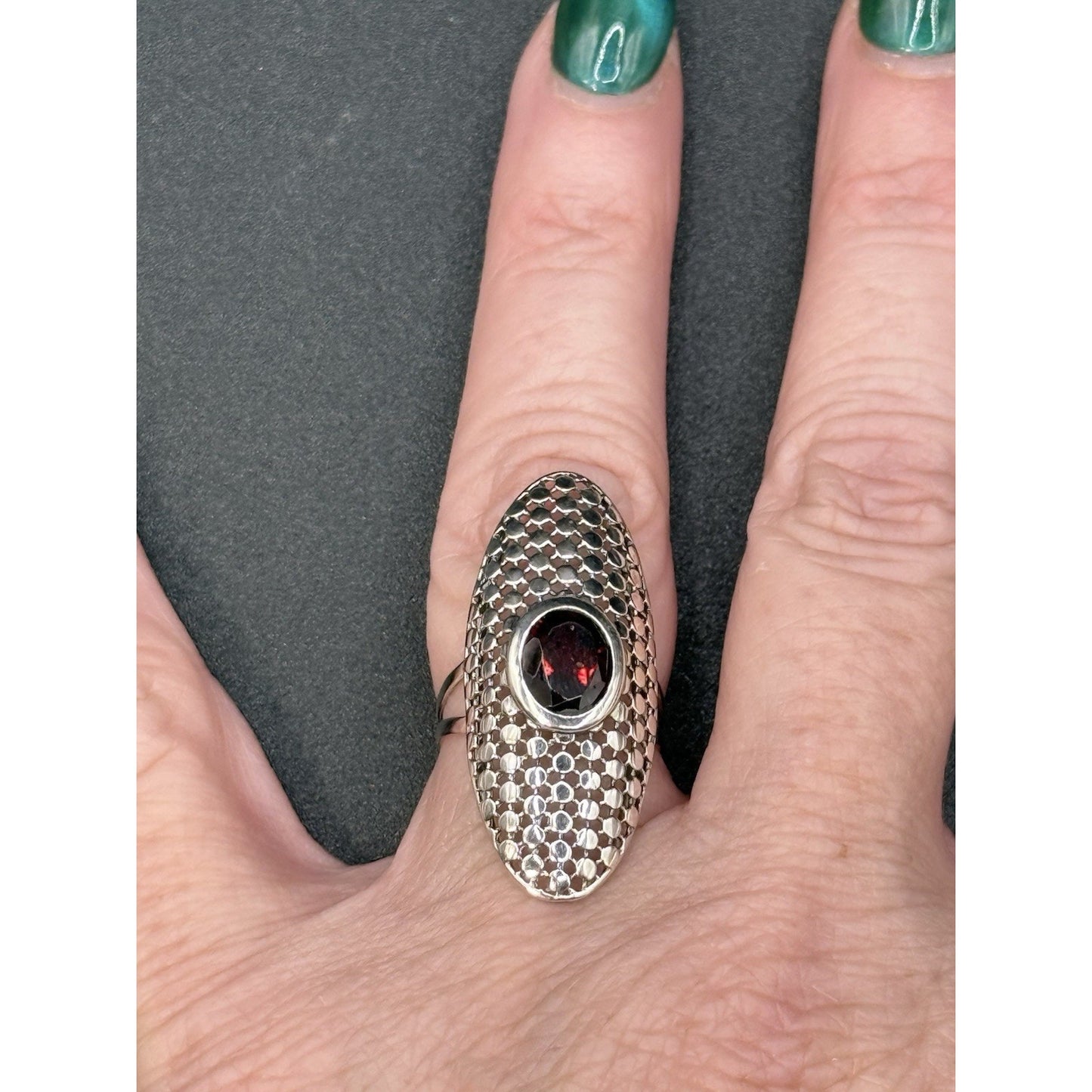 New Condition Sterling Silver Oblong Garnet Ring Size 7.00 P19